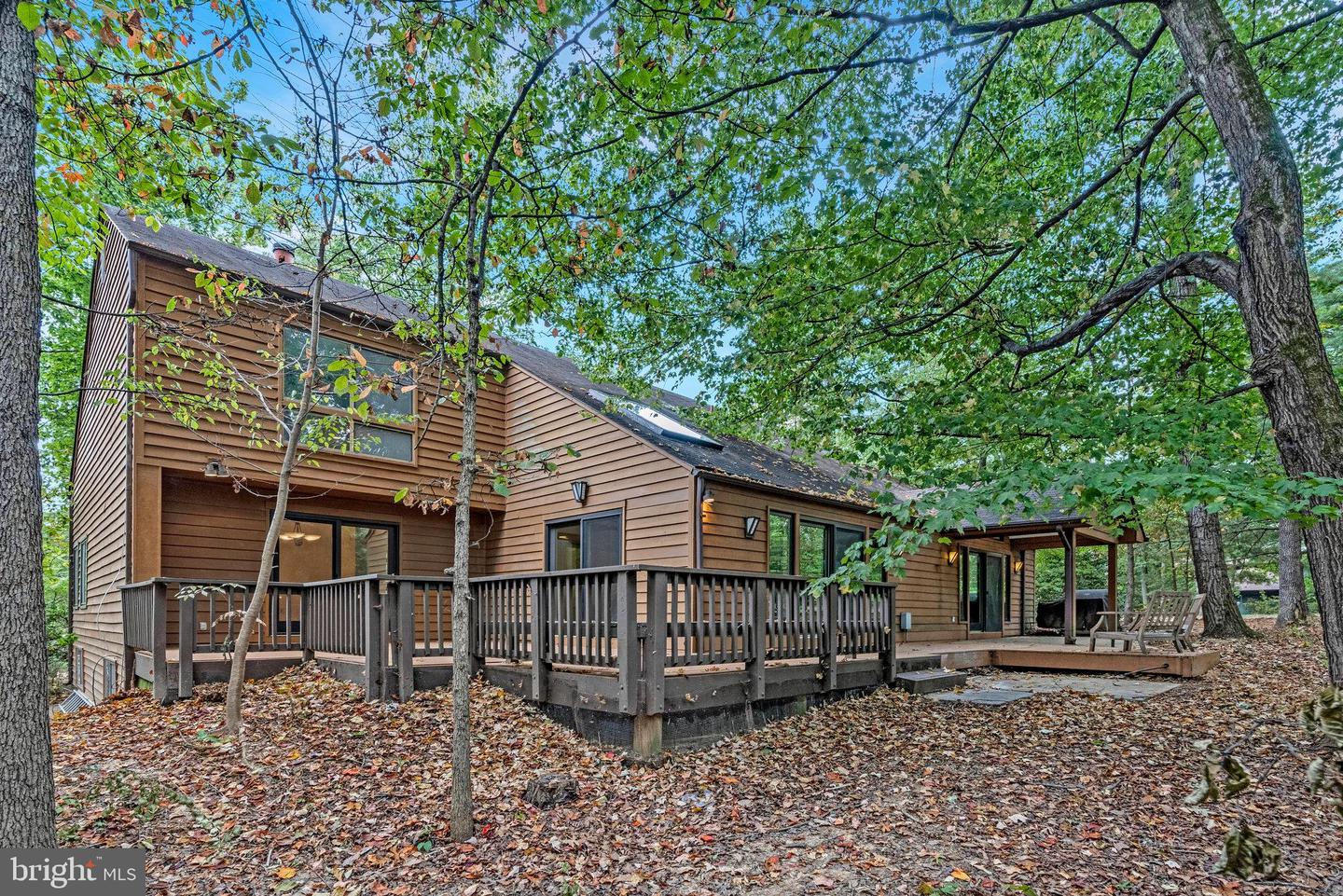 11598 NEWPORT COVE LN, RESTON, Virginia 20194, 6 Bedrooms Bedrooms, ,3 BathroomsBathrooms,Residential,For sale,11598 NEWPORT COVE LN,VAFX2264542 MLS # VAFX2264542