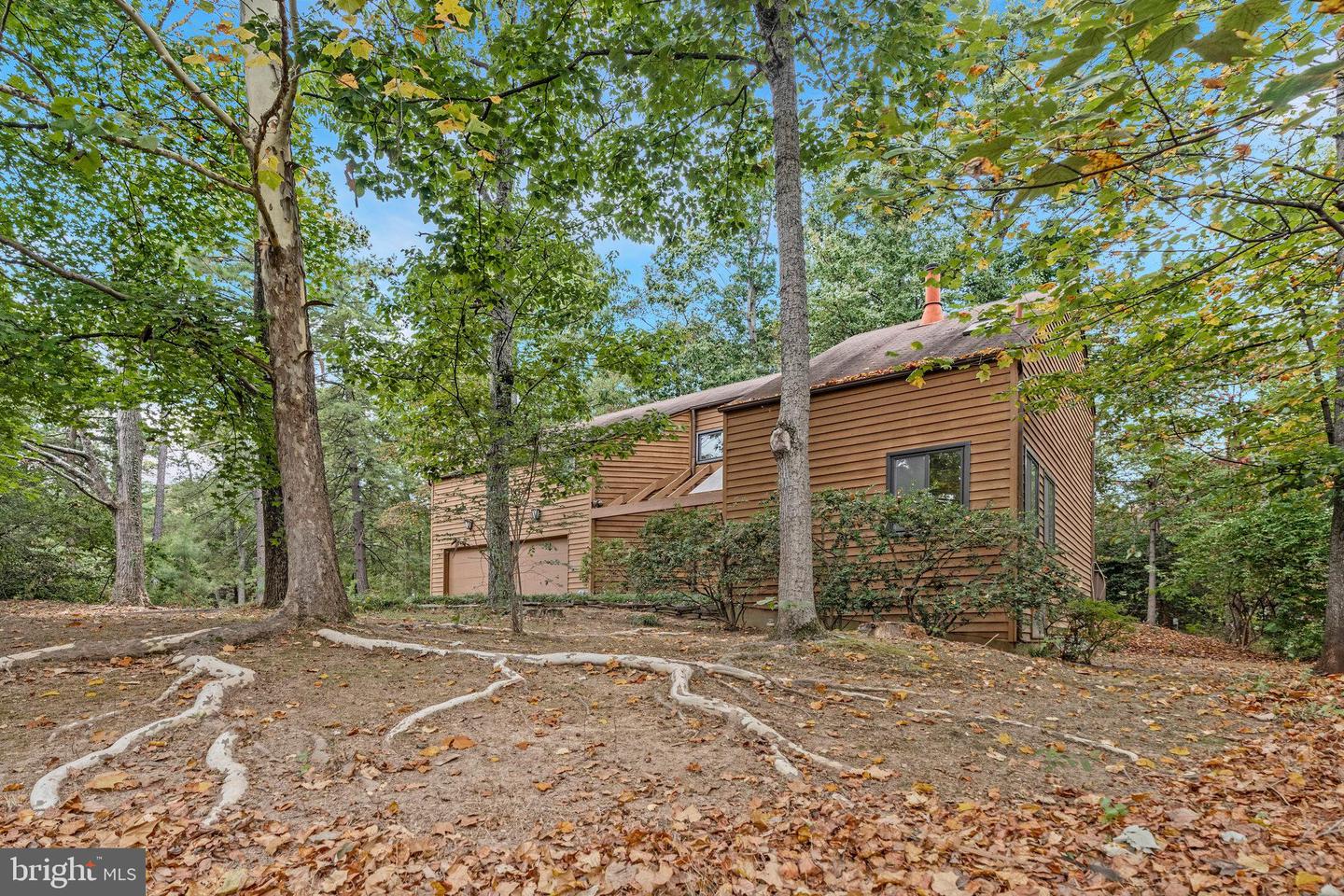 11598 NEWPORT COVE LN, RESTON, Virginia 20194, 6 Bedrooms Bedrooms, ,3 BathroomsBathrooms,Residential,For sale,11598 NEWPORT COVE LN,VAFX2264542 MLS # VAFX2264542