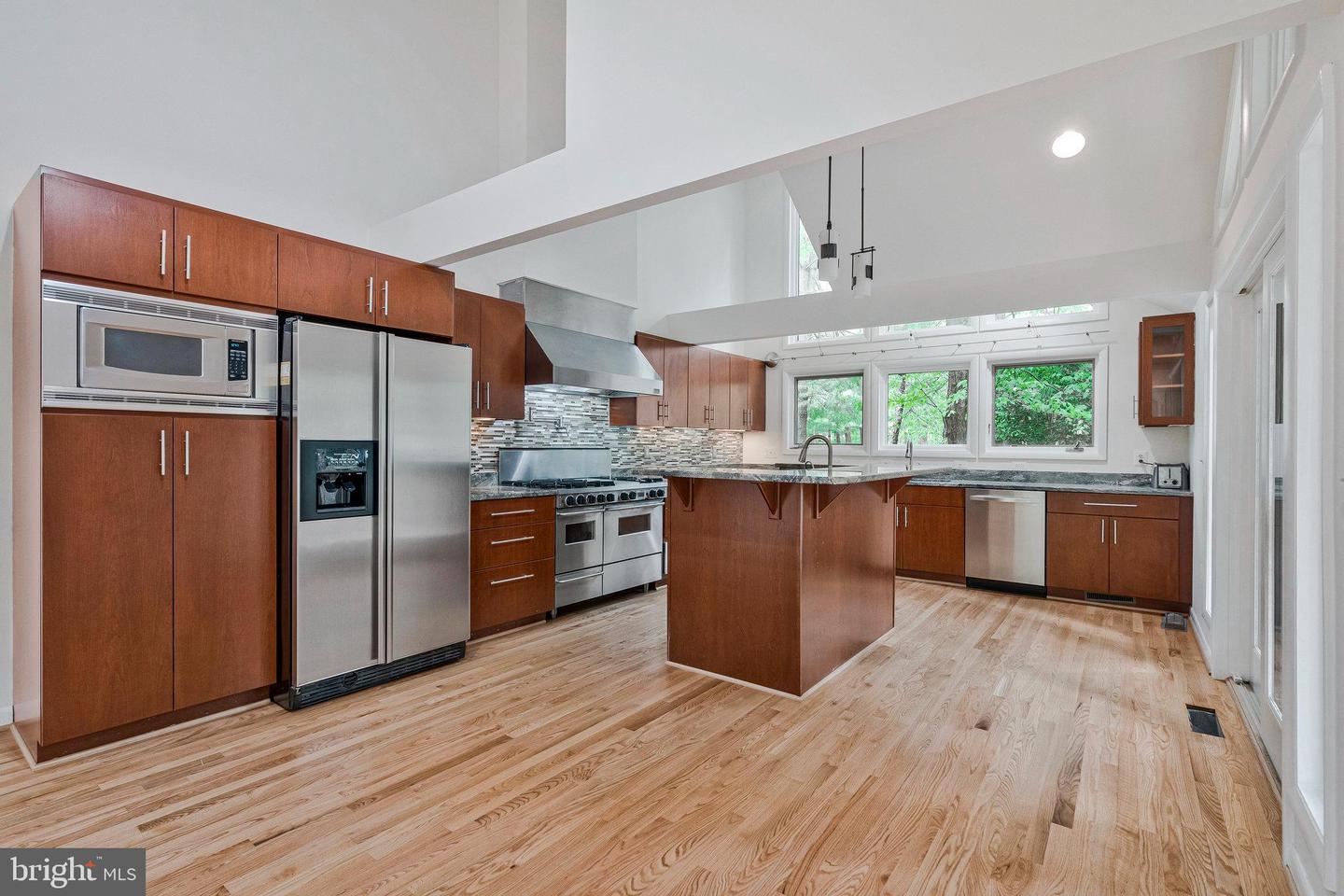 11598 NEWPORT COVE LN, RESTON, Virginia 20194, 6 Bedrooms Bedrooms, ,3 BathroomsBathrooms,Residential,For sale,11598 NEWPORT COVE LN,VAFX2264542 MLS # VAFX2264542