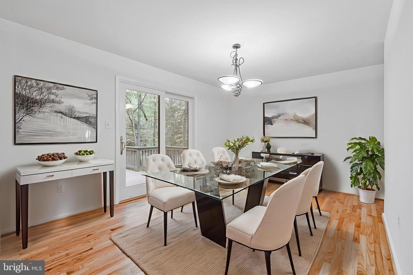 11598 NEWPORT COVE LN, RESTON, Virginia 20194, 6 Bedrooms Bedrooms, ,3 BathroomsBathrooms,Residential,For sale,11598 NEWPORT COVE LN,VAFX2264542 MLS # VAFX2264542