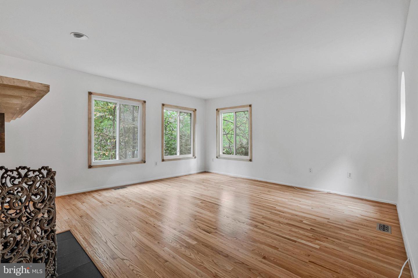 11598 NEWPORT COVE LN, RESTON, Virginia 20194, 6 Bedrooms Bedrooms, ,3 BathroomsBathrooms,Residential,For sale,11598 NEWPORT COVE LN,VAFX2264542 MLS # VAFX2264542