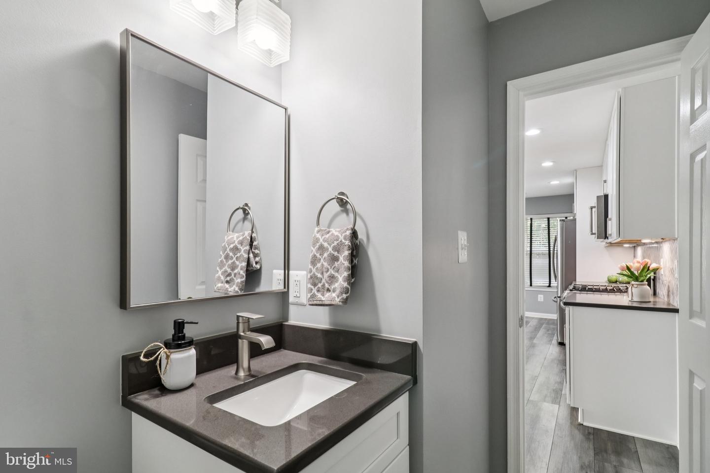 11723 SCOOTER LN #186, FAIRFAX, Virginia 22030, 3 Bedrooms Bedrooms, ,3 BathroomsBathrooms,Residential,For sale,11723 SCOOTER LN #186,VAFX2264772 MLS # VAFX2264772