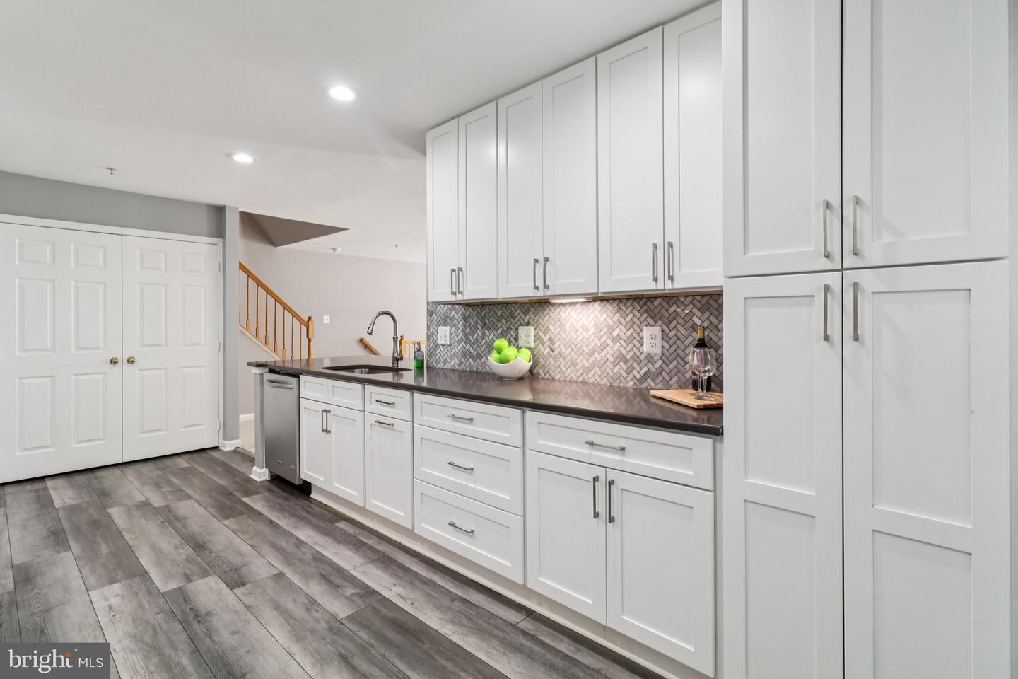 11723 SCOOTER LN #186, FAIRFAX, Virginia 22030, 3 Bedrooms Bedrooms, ,3 BathroomsBathrooms,Residential,For sale,11723 SCOOTER LN #186,VAFX2264772 MLS # VAFX2264772