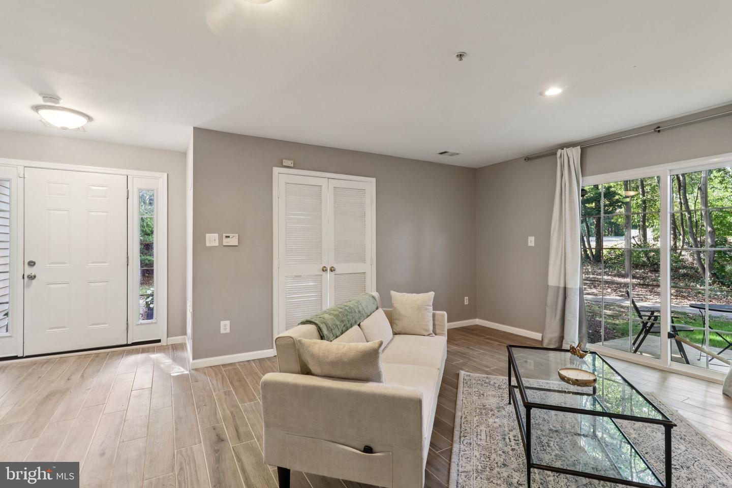 11723 SCOOTER LN #186, FAIRFAX, Virginia 22030, 3 Bedrooms Bedrooms, ,3 BathroomsBathrooms,Residential,For sale,11723 SCOOTER LN #186,VAFX2264772 MLS # VAFX2264772