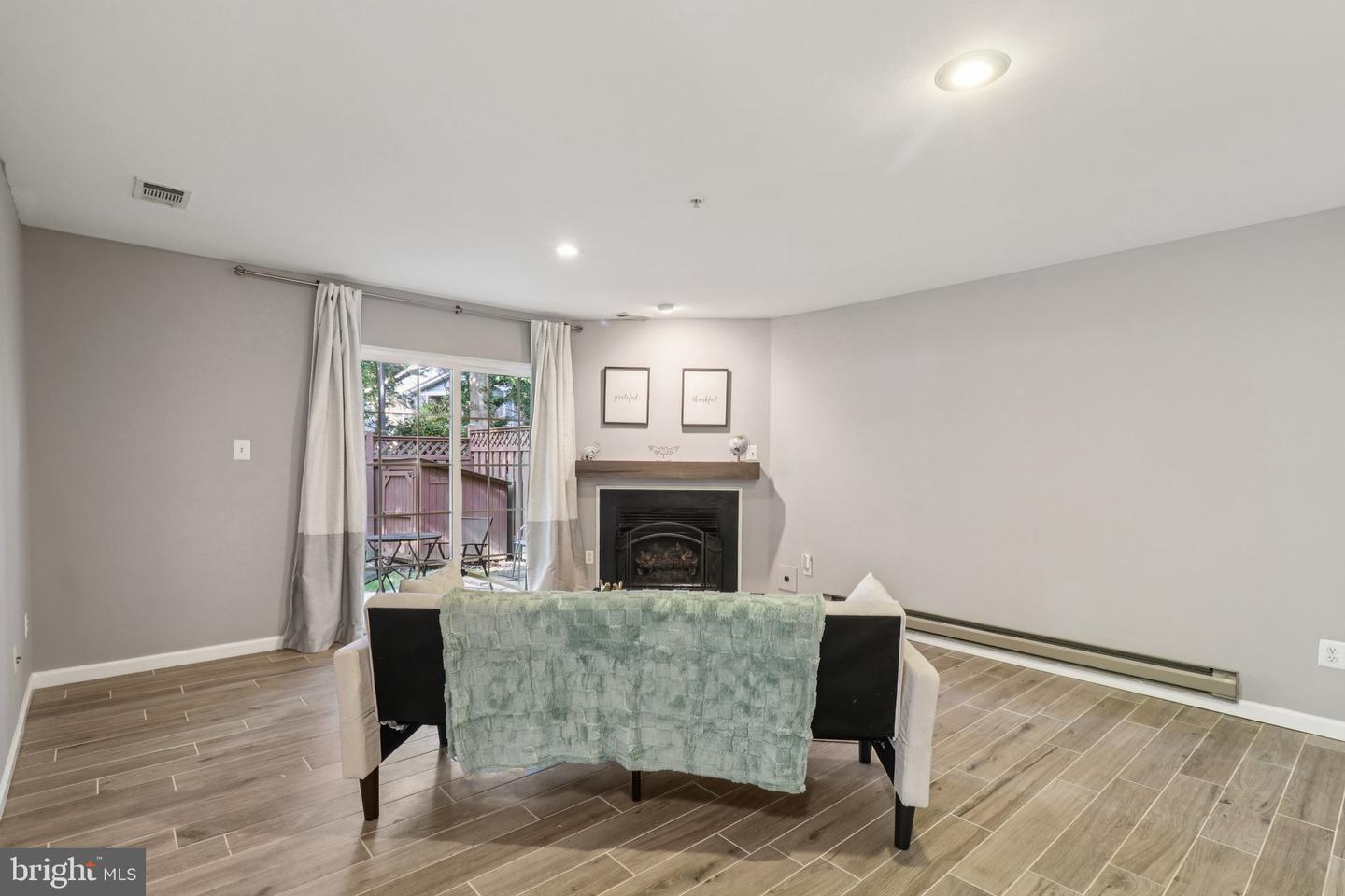 11723 SCOOTER LN #186, FAIRFAX, Virginia 22030, 3 Bedrooms Bedrooms, ,3 BathroomsBathrooms,Residential,For sale,11723 SCOOTER LN #186,VAFX2264772 MLS # VAFX2264772