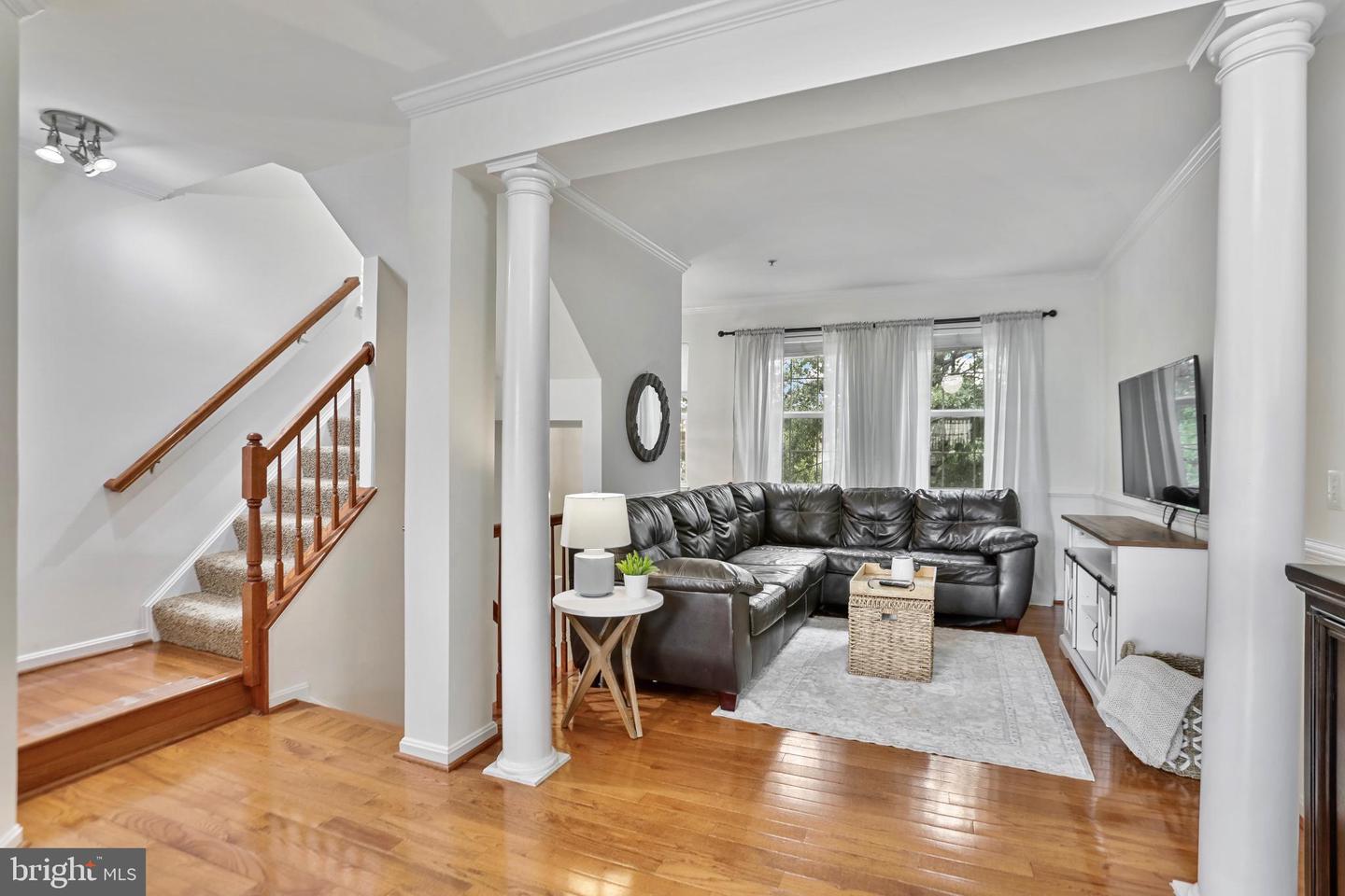 3833 EISENHOWER AVE, ALEXANDRIA, Virginia 22304, 3 Bedrooms Bedrooms, 13 Rooms Rooms,3 BathroomsBathrooms,Residential,For sale,3833 EISENHOWER AVE,VAAX2049288 MLS # VAAX2049288