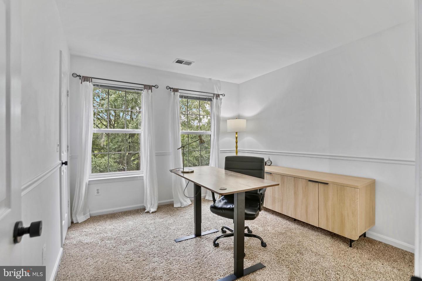 3833 EISENHOWER AVE, ALEXANDRIA, Virginia 22304, 3 Bedrooms Bedrooms, 13 Rooms Rooms,3 BathroomsBathrooms,Residential,For sale,3833 EISENHOWER AVE,VAAX2049288 MLS # VAAX2049288