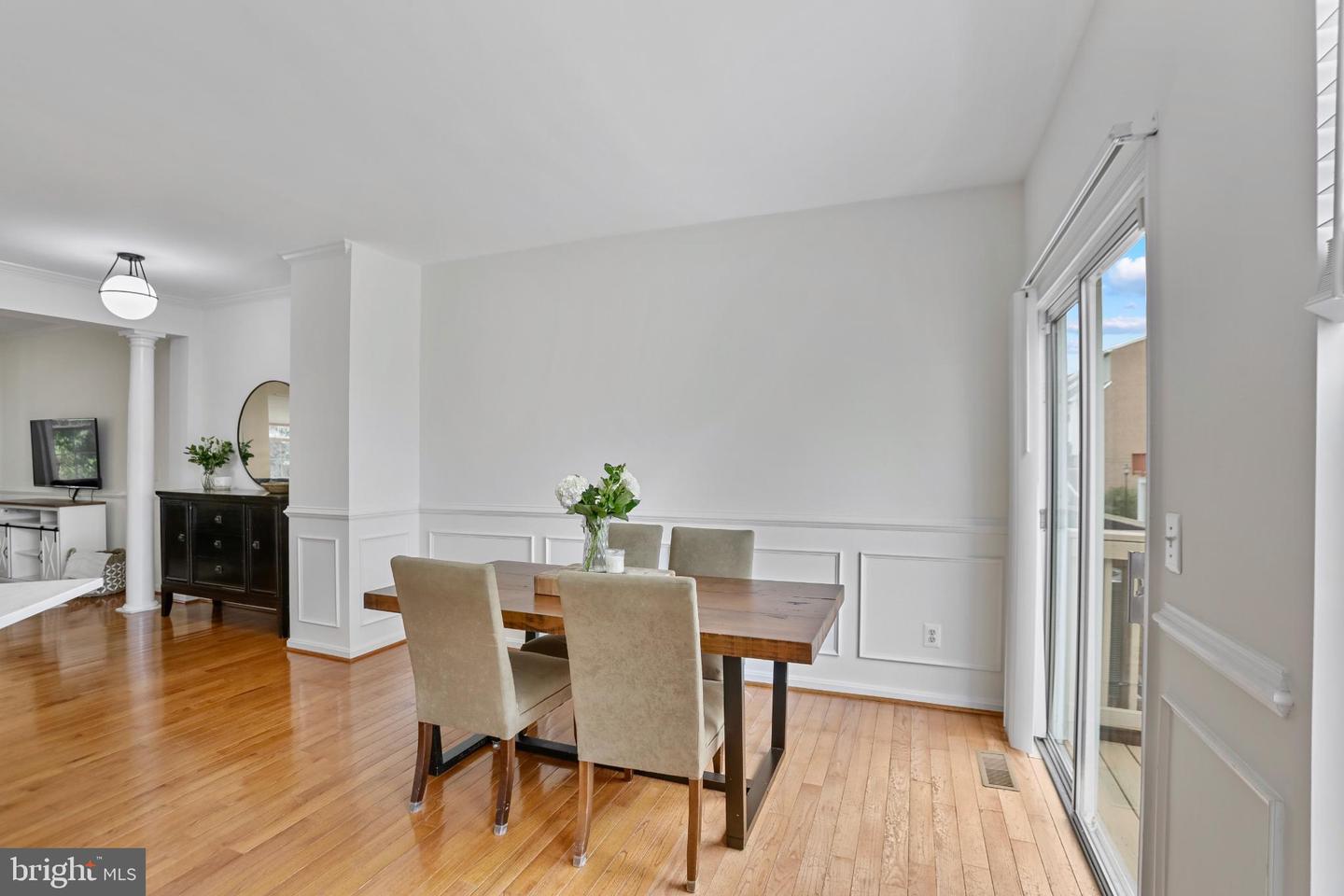 3833 EISENHOWER AVE, ALEXANDRIA, Virginia 22304, 3 Bedrooms Bedrooms, 13 Rooms Rooms,3 BathroomsBathrooms,Residential,For sale,3833 EISENHOWER AVE,VAAX2049288 MLS # VAAX2049288