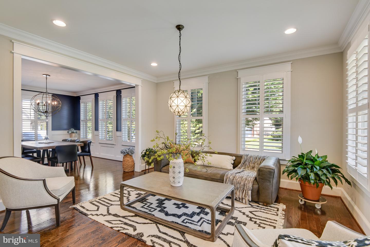 6632 LANGDON CT, MCLEAN, Virginia 22101, 6 Bedrooms Bedrooms, ,5 BathroomsBathrooms,Residential,For sale,6632 LANGDON CT,VAFX2265144 MLS # VAFX2265144