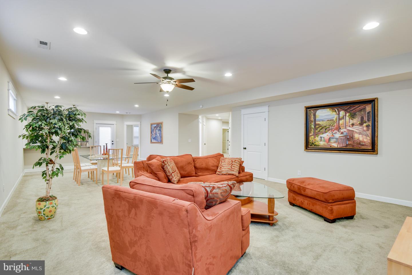 6632 LANGDON CT, MCLEAN, Virginia 22101, 6 Bedrooms Bedrooms, ,5 BathroomsBathrooms,Residential,For sale,6632 LANGDON CT,VAFX2265144 MLS # VAFX2265144