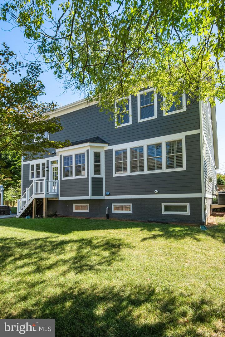 6632 LANGDON CT, MCLEAN, Virginia 22101, 6 Bedrooms Bedrooms, ,5 BathroomsBathrooms,Residential,For sale,6632 LANGDON CT,VAFX2265144 MLS # VAFX2265144
