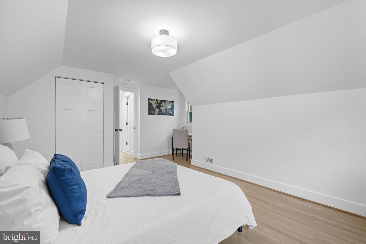 492 N LATHAM ST, ALEXANDRIA, Virginia 22304, 4 Bedrooms Bedrooms, ,3 BathroomsBathrooms,Residential,For sale,492 N LATHAM ST,VAAX2049374 MLS # VAAX2049374
