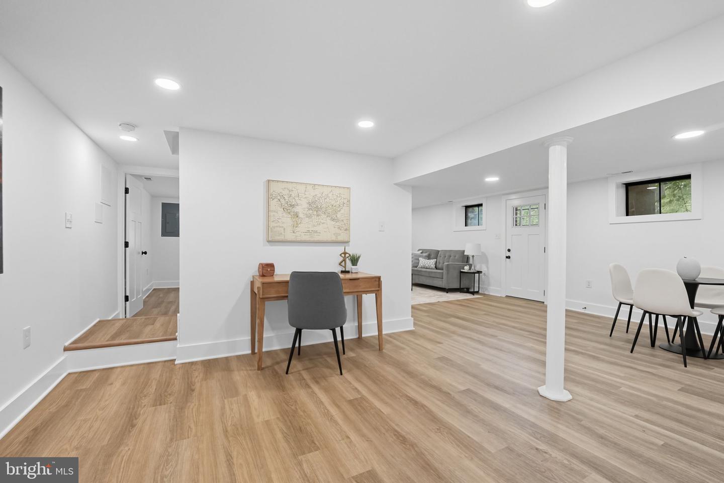 492 N LATHAM ST, ALEXANDRIA, Virginia 22304, 4 Bedrooms Bedrooms, ,3 BathroomsBathrooms,Residential,For sale,492 N LATHAM ST,VAAX2049374 MLS # VAAX2049374