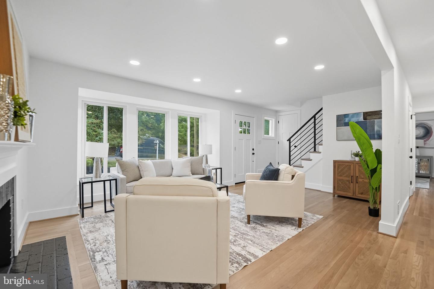 492 N LATHAM ST, ALEXANDRIA, Virginia 22304, 4 Bedrooms Bedrooms, ,3 BathroomsBathrooms,Residential,For sale,492 N LATHAM ST,VAAX2049374 MLS # VAAX2049374