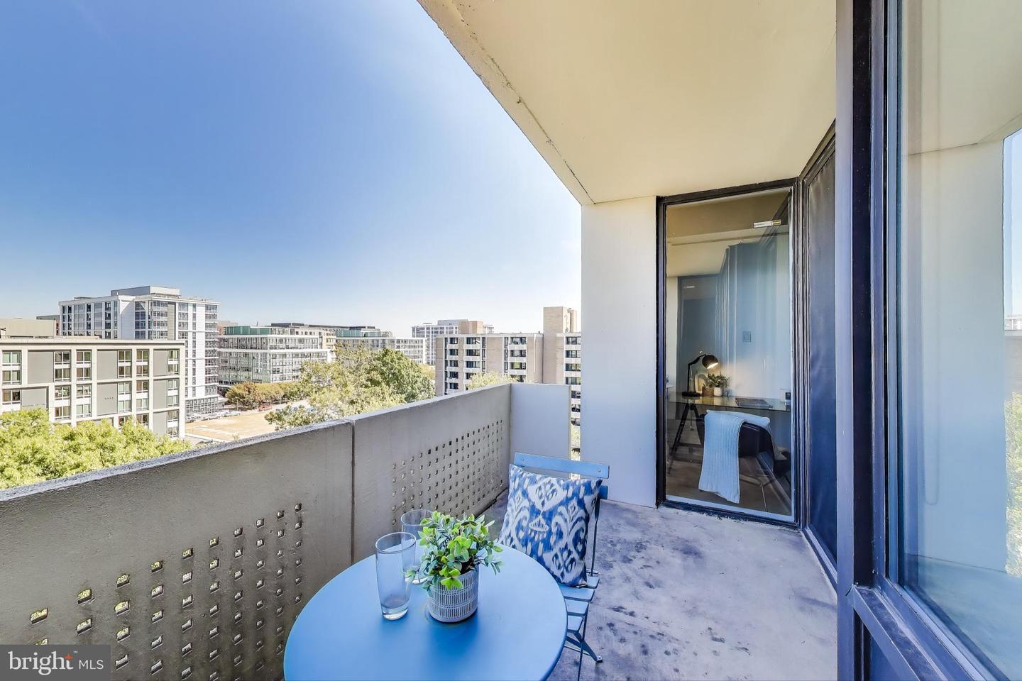 490 M ST SW #W802, WASHINGTON, District Of Columbia 20024, 1 Bedroom Bedrooms, ,1 BathroomBathrooms,Residential,For sale,490 M ST SW #W802,DCDC2221154 MLS # DCDC2221154