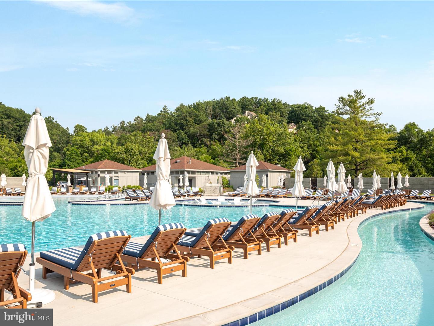 268 DOGWOOD DR, MOUNT JACKSON, Virginia 22842, 3 Bedrooms Bedrooms, ,2 BathroomsBathrooms,Residential,For sale,268 DOGWOOD DR,VASH2012488 MLS # VASH2012488