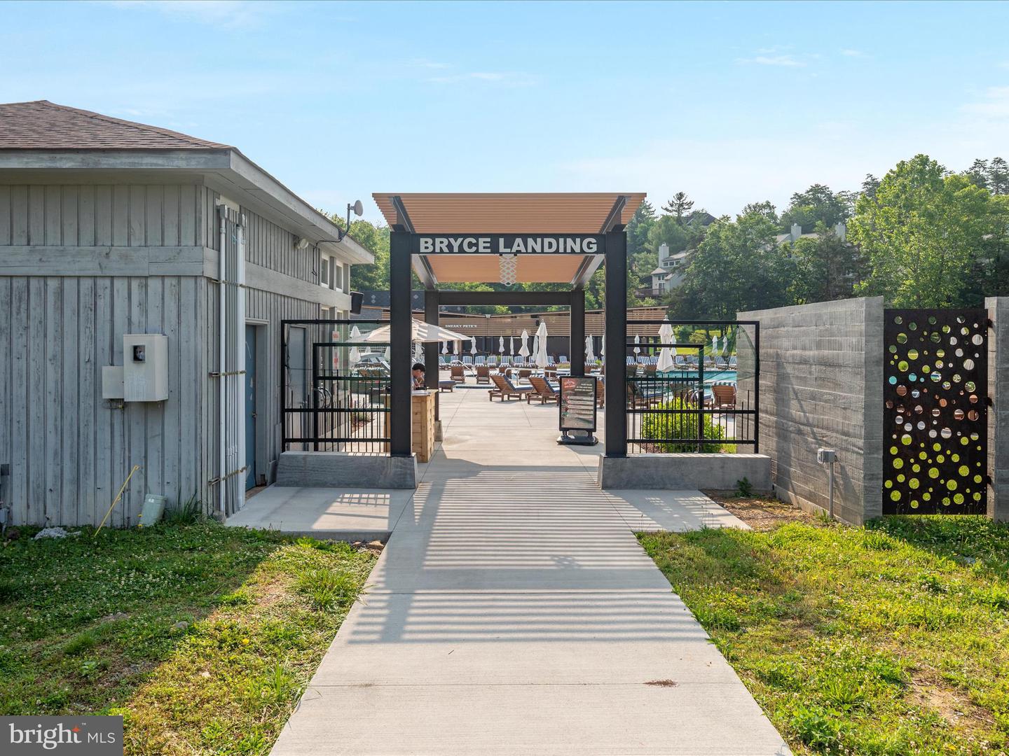 268 DOGWOOD DR, MOUNT JACKSON, Virginia 22842, 3 Bedrooms Bedrooms, ,2 BathroomsBathrooms,Residential,For sale,268 DOGWOOD DR,VASH2012488 MLS # VASH2012488