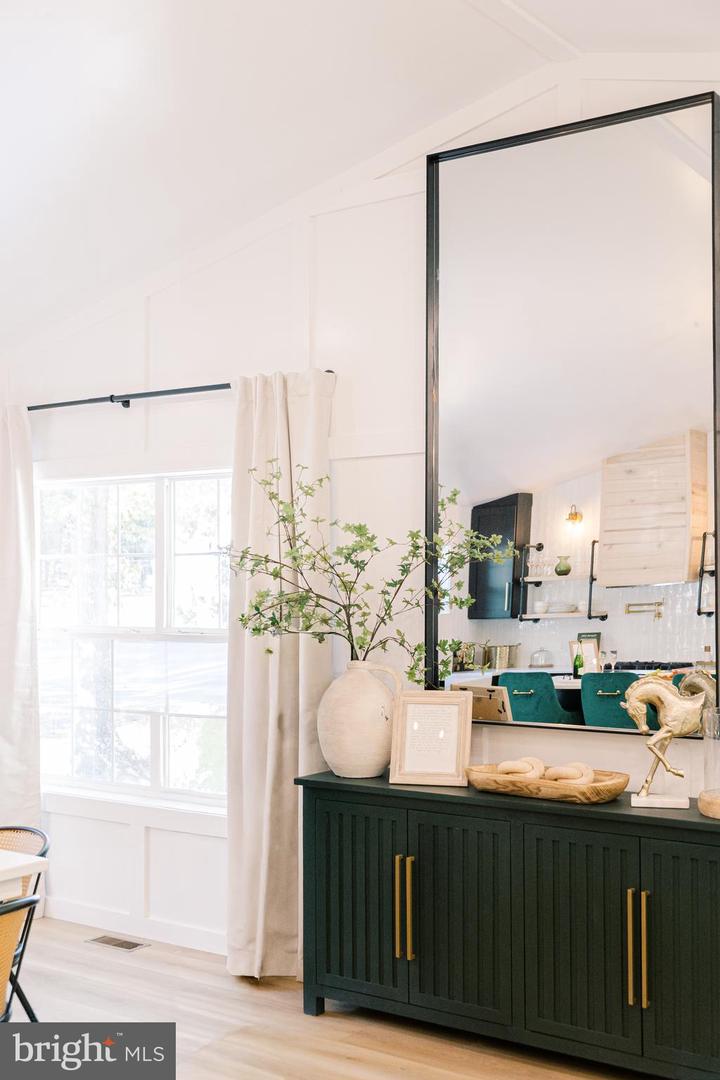 268 DOGWOOD DR, MOUNT JACKSON, Virginia 22842, 3 Bedrooms Bedrooms, ,2 BathroomsBathrooms,Residential,For sale,268 DOGWOOD DR,VASH2012488 MLS # VASH2012488