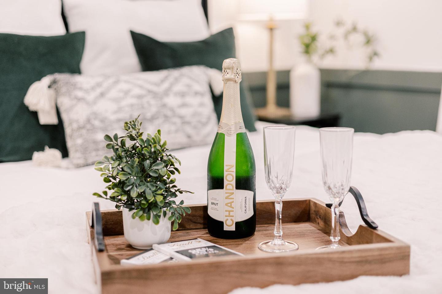 268 DOGWOOD DR, MOUNT JACKSON, Virginia 22842, 3 Bedrooms Bedrooms, ,2 BathroomsBathrooms,Residential,For sale,268 DOGWOOD DR,VASH2012488 MLS # VASH2012488