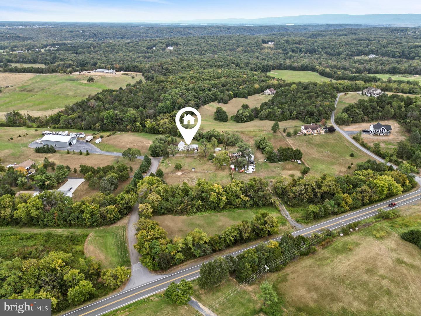 100 SHADY LN, STRASBURG, Virginia 22657, 3 Bedrooms Bedrooms, 3 Rooms Rooms,2 BathroomsBathrooms,Residential,For sale,100 SHADY LN,VAWR2012284 MLS # VAWR2012284