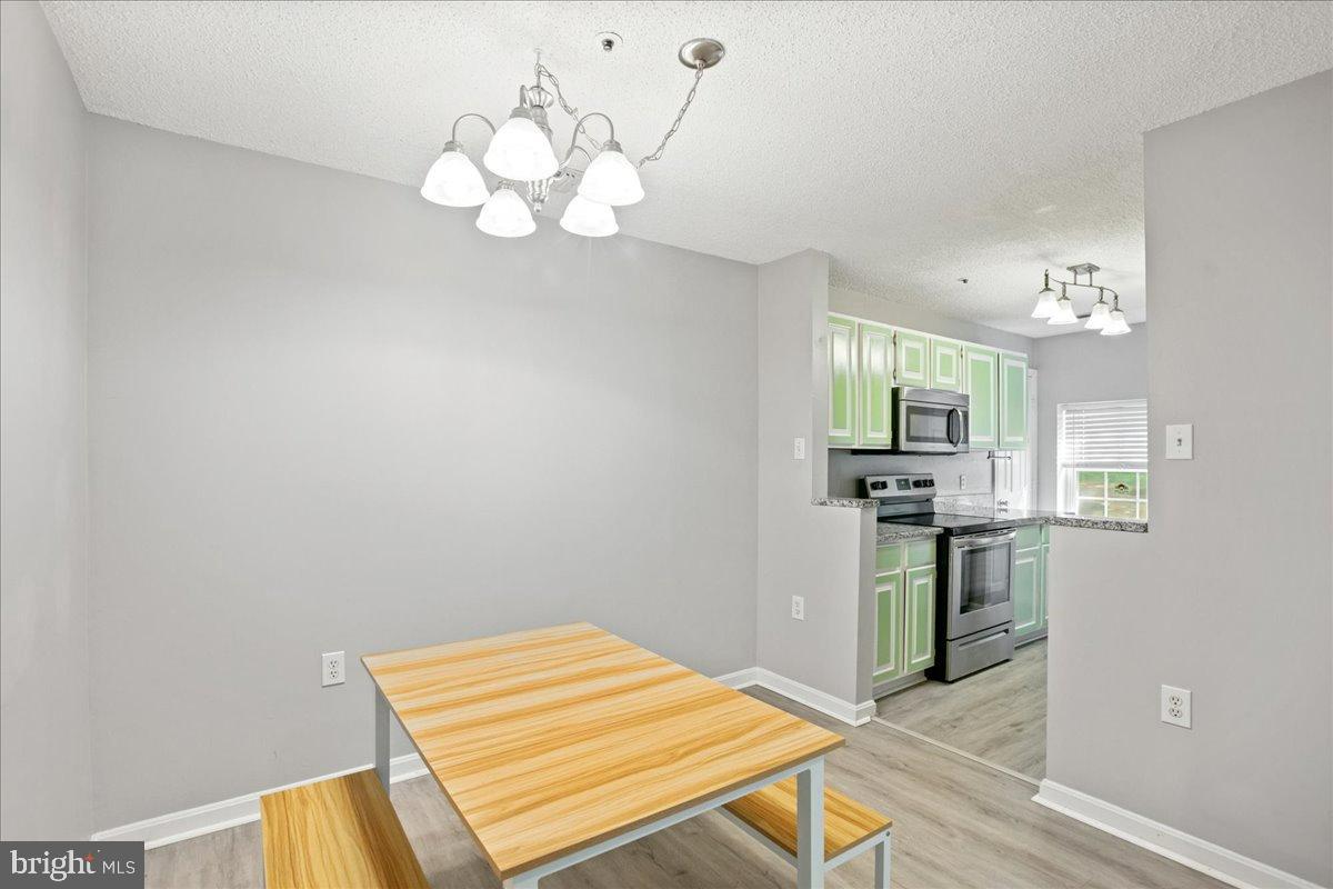 267 S PICKETT ST #102, ALEXANDRIA, Virginia 22304, 1 Bedroom Bedrooms, 5 Rooms Rooms,1 BathroomBathrooms,Residential,For sale,267 S PICKETT ST #102,VAAX2049826 MLS # VAAX2049826