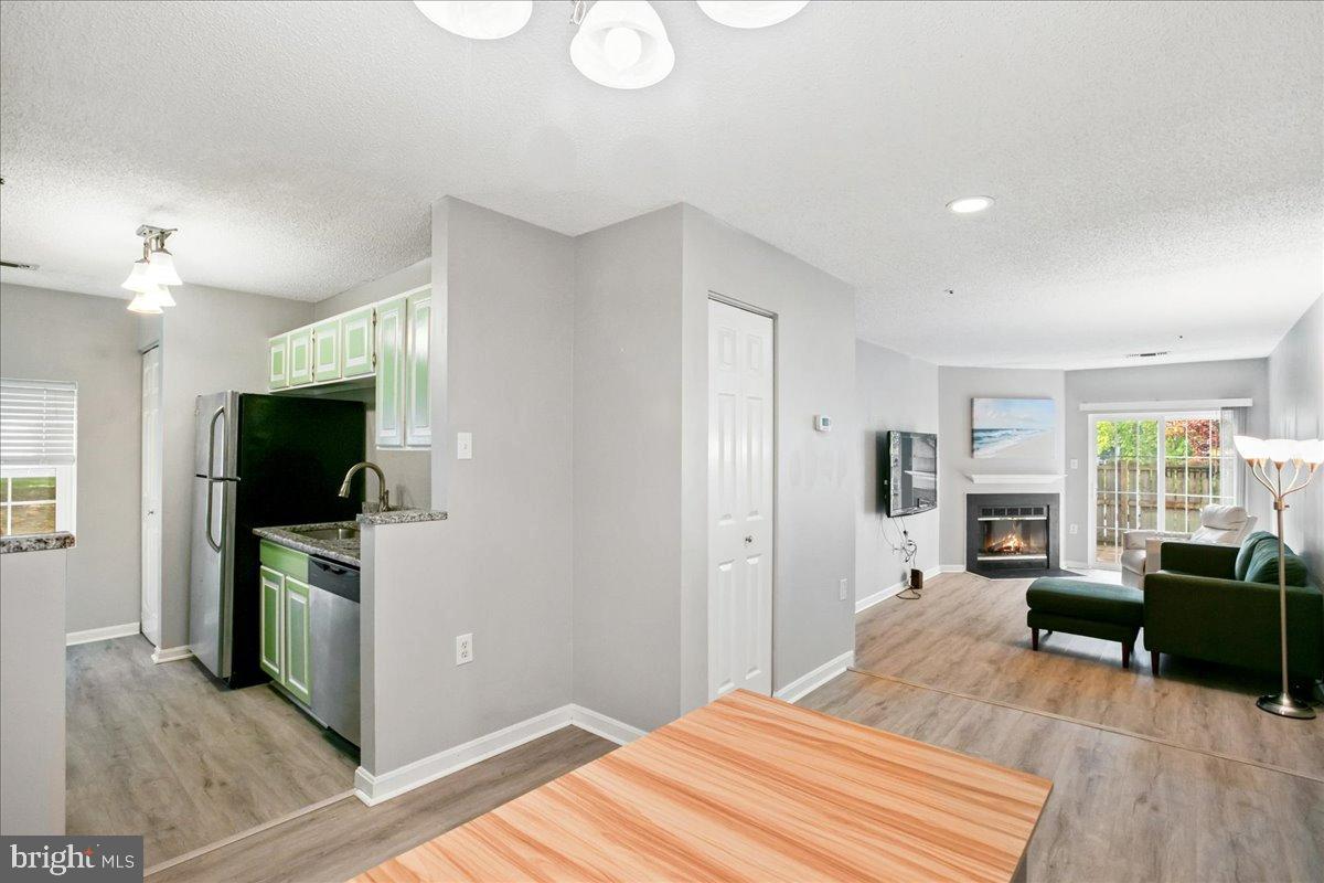 267 S PICKETT ST #102, ALEXANDRIA, Virginia 22304, 1 Bedroom Bedrooms, 5 Rooms Rooms,1 BathroomBathrooms,Residential,For sale,267 S PICKETT ST #102,VAAX2049826 MLS # VAAX2049826