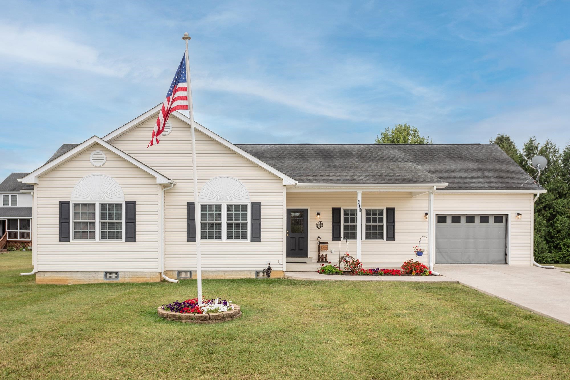 490 LEOLA LOOP, STANLEY, Virginia 22851, 3 Bedrooms Bedrooms, ,2 BathroomsBathrooms,Residential,490 LEOLA LOOP,669179 MLS # 669179