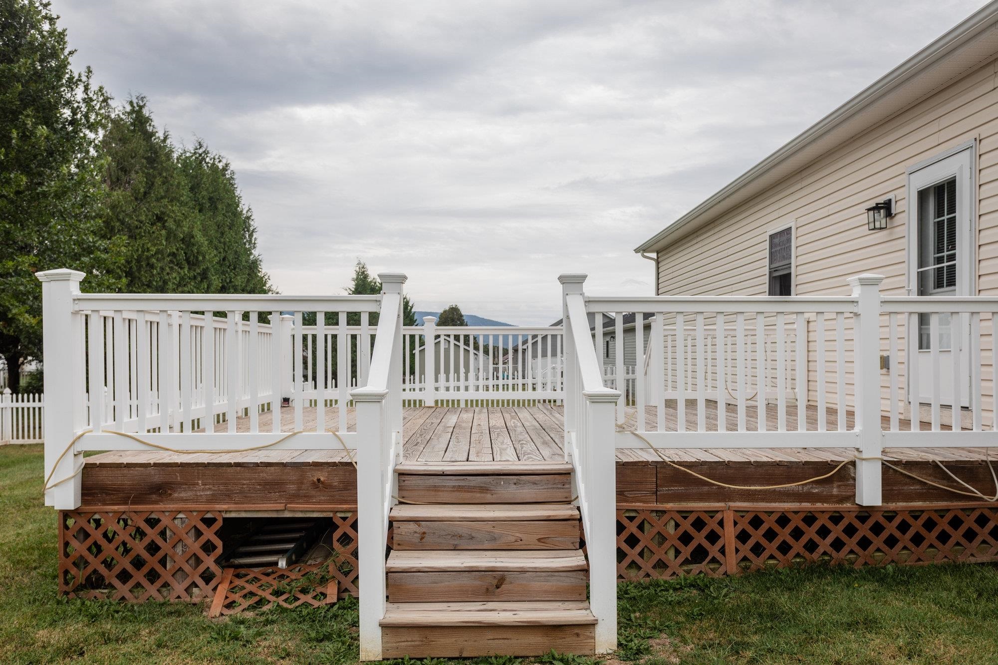 490 LEOLA LOOP, STANLEY, Virginia 22851, 3 Bedrooms Bedrooms, ,2 BathroomsBathrooms,Residential,490 LEOLA LOOP,669179 MLS # 669179