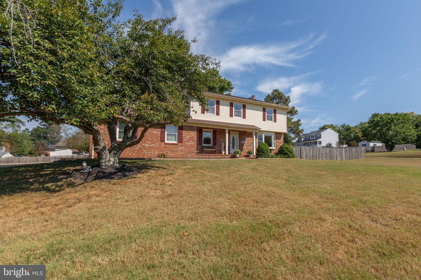 2123 MATTHEW LN, FREDERICKSBURG, Virginia 22405, 5 Bedrooms Bedrooms, ,2 BathroomsBathrooms,Residential,For sale,2123 MATTHEW LN,VAST2042722 MLS # VAST2042722