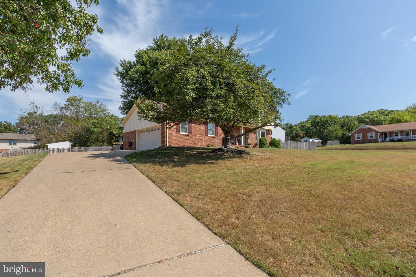 2123 MATTHEW LN, FREDERICKSBURG, Virginia 22405, 5 Bedrooms Bedrooms, ,2 BathroomsBathrooms,Residential,For sale,2123 MATTHEW LN,VAST2042722 MLS # VAST2042722