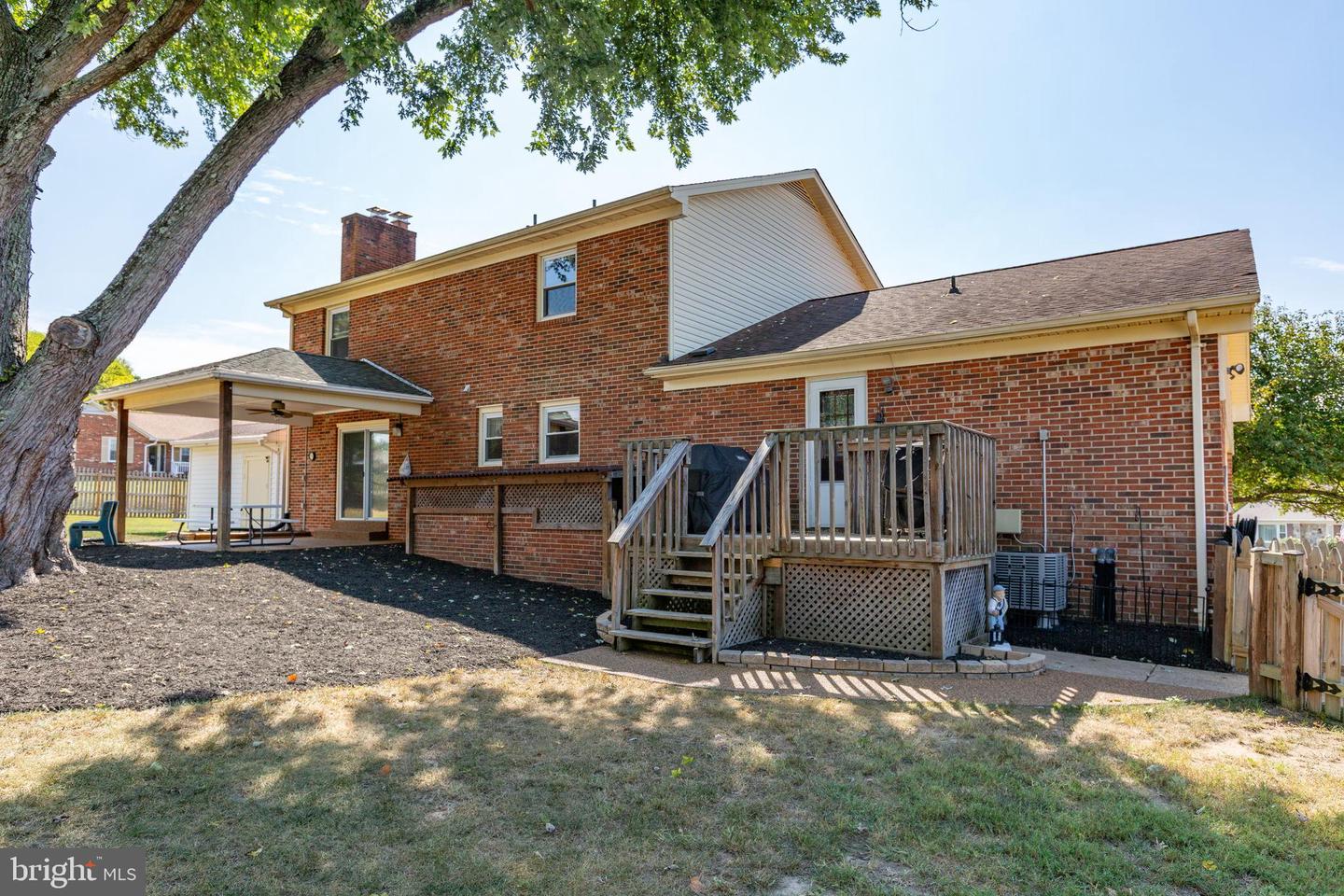 2123 MATTHEW LN, FREDERICKSBURG, Virginia 22405, 5 Bedrooms Bedrooms, ,2 BathroomsBathrooms,Residential,For sale,2123 MATTHEW LN,VAST2042722 MLS # VAST2042722