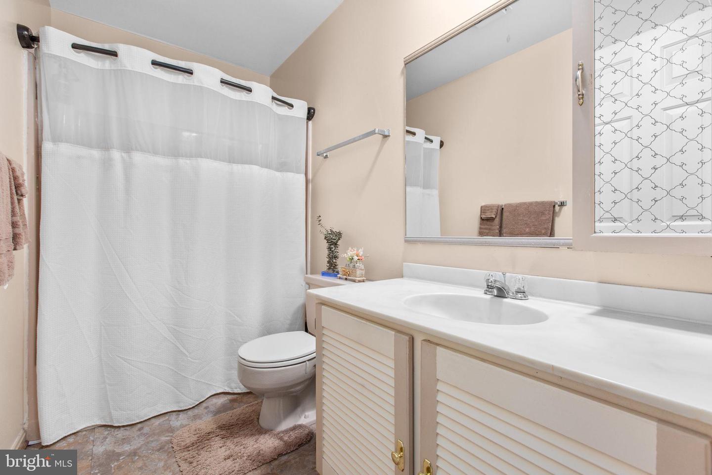 2123 MATTHEW LN, FREDERICKSBURG, Virginia 22405, 5 Bedrooms Bedrooms, ,2 BathroomsBathrooms,Residential,For sale,2123 MATTHEW LN,VAST2042722 MLS # VAST2042722