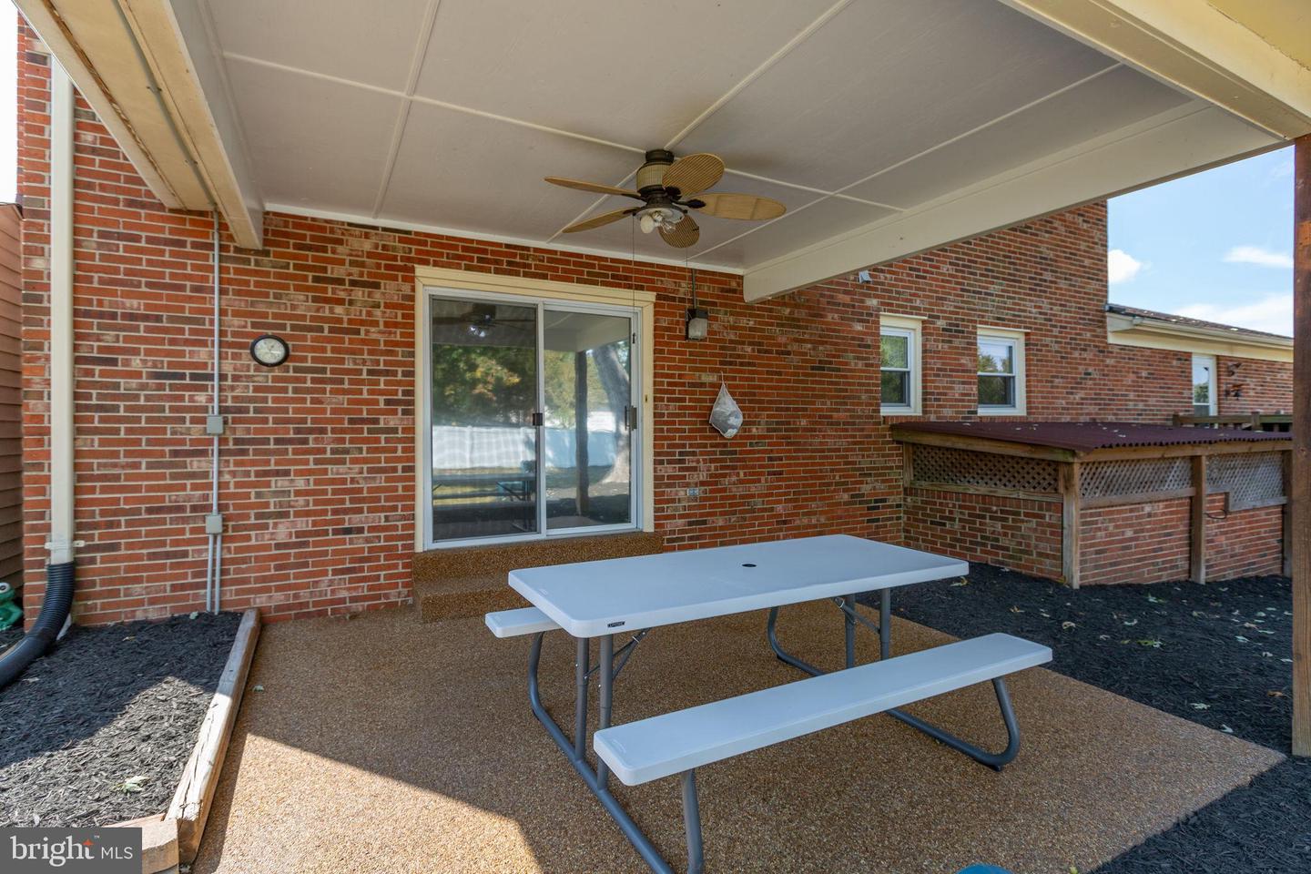 2123 MATTHEW LN, FREDERICKSBURG, Virginia 22405, 5 Bedrooms Bedrooms, ,2 BathroomsBathrooms,Residential,For sale,2123 MATTHEW LN,VAST2042722 MLS # VAST2042722