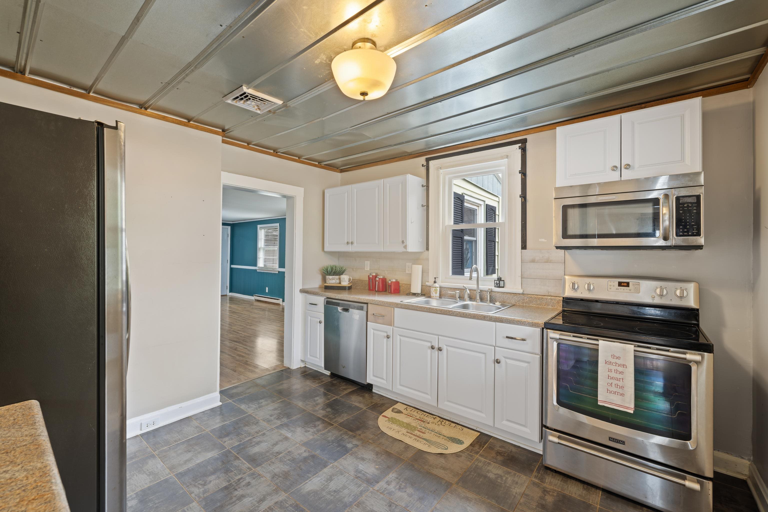 434 PEACH ST, STAUNTON, Virginia 24401, 3 Bedrooms Bedrooms, ,1 BathroomBathrooms,Residential,434 PEACH ST,669189 MLS # 669189
