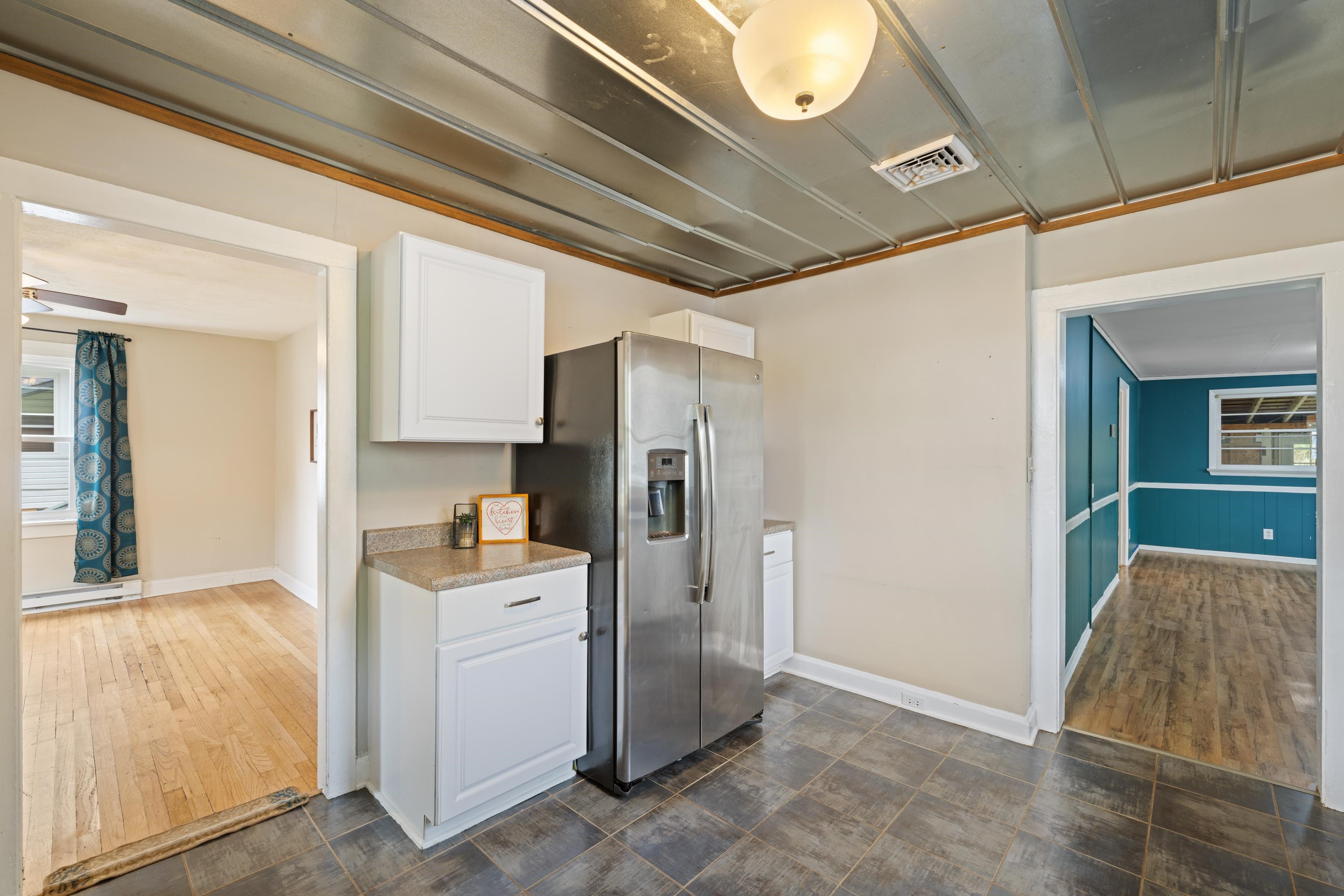 434 PEACH ST, STAUNTON, Virginia 24401, 3 Bedrooms Bedrooms, ,1 BathroomBathrooms,Residential,434 PEACH ST,669189 MLS # 669189