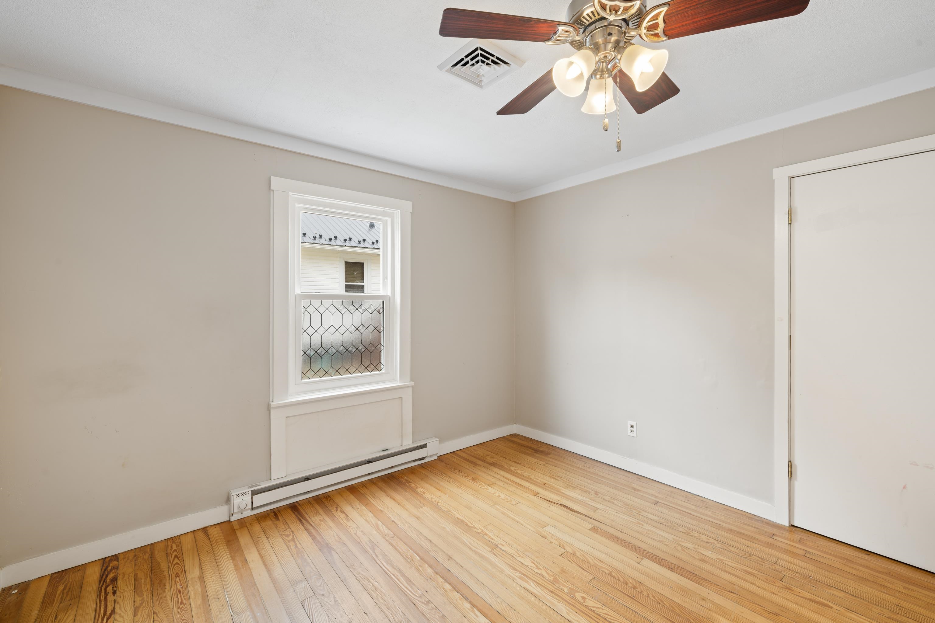 434 PEACH ST, STAUNTON, Virginia 24401, 3 Bedrooms Bedrooms, ,1 BathroomBathrooms,Residential,434 PEACH ST,669189 MLS # 669189