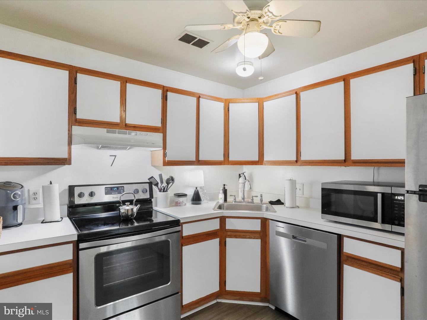 114 TIMBERLAKE TER #7, STEPHENS CITY, Virginia 22655, 2 Bedrooms Bedrooms, ,2 BathroomsBathrooms,Residential,For sale,114 TIMBERLAKE TER #7,VAFV2036900 MLS # VAFV2036900