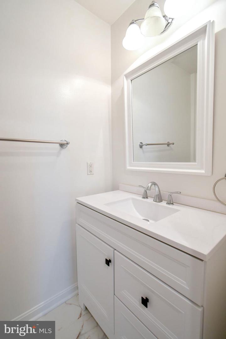 9179 WEATHERSFIELD DR, BRISTOW, Virginia 20136, 5 Bedrooms Bedrooms, ,3 BathroomsBathrooms,Residential,For sale,9179 WEATHERSFIELD DR,VAPW2104366 MLS # VAPW2104366