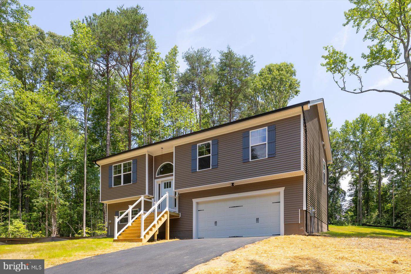 7369 BUCHANAN DR, KING GEORGE, Virginia 22485, 4 Bedrooms Bedrooms, 13 Rooms Rooms,3 BathroomsBathrooms,Residential,For sale,7369 BUCHANAN DR,VAKG2007034 MLS # VAKG2007034