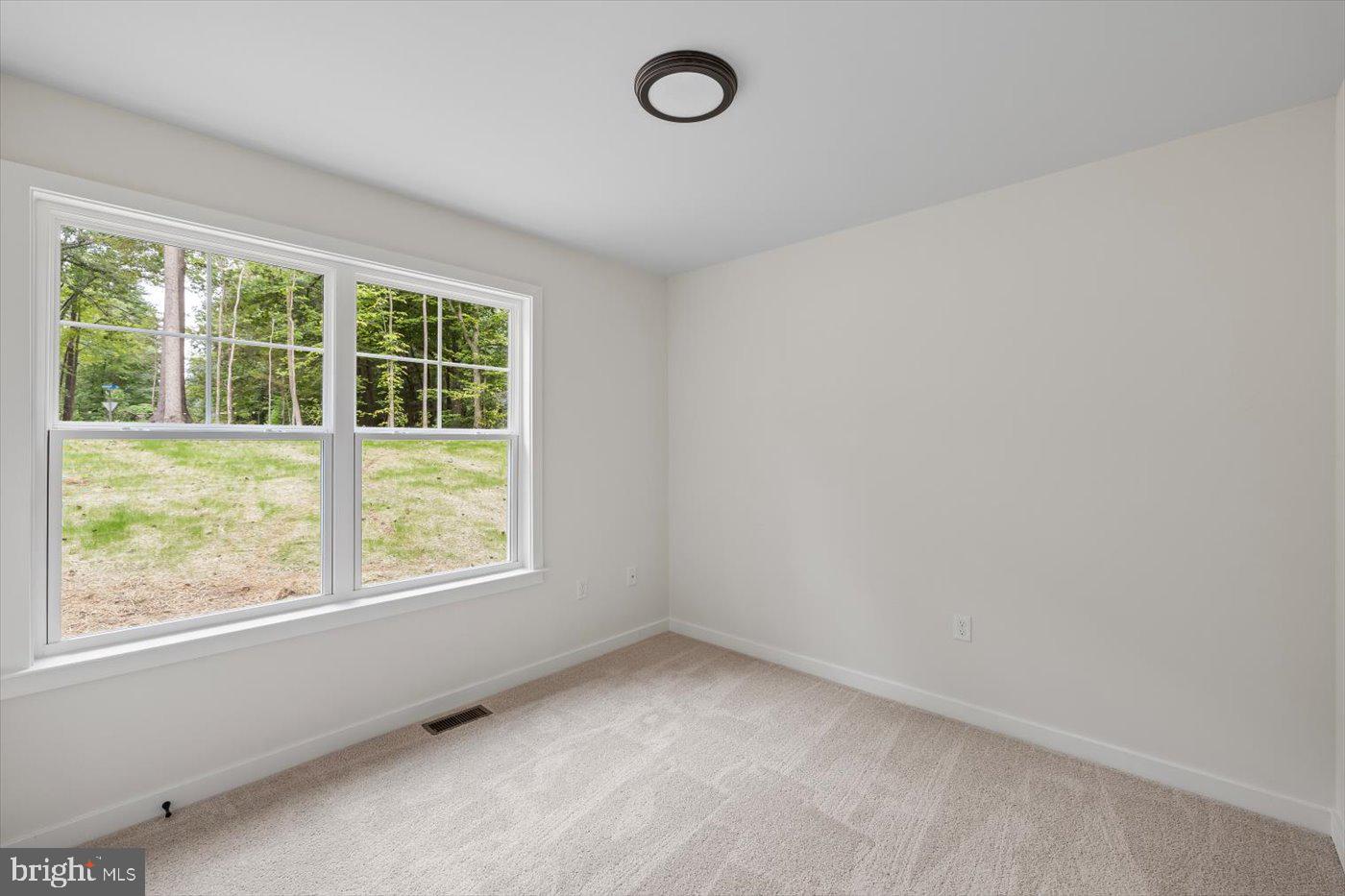 8339 KENNEDY DR, KING GEORGE, Virginia 22485, 3 Bedrooms Bedrooms, 10 Rooms Rooms,2 BathroomsBathrooms,Residential,For sale,8339 KENNEDY DR,VAKG2007036 MLS # VAKG2007036