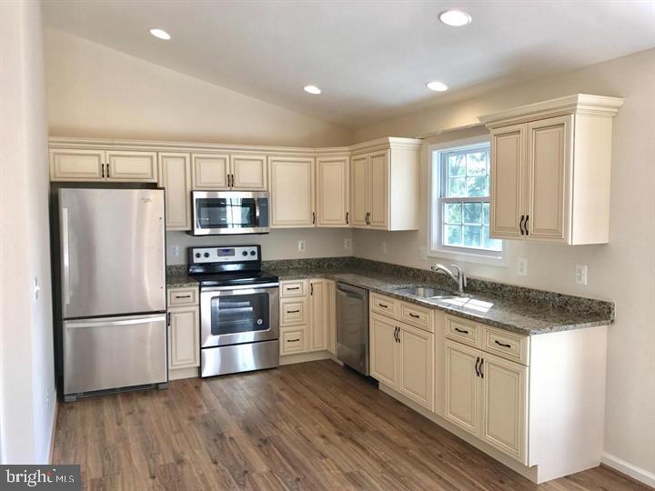 34 TEE CT., LINDEN, Virginia 22642, 3 Bedrooms Bedrooms, ,2 BathroomsBathrooms,Residential,For sale,34 TEE CT.,VAWR2012330 MLS # VAWR2012330