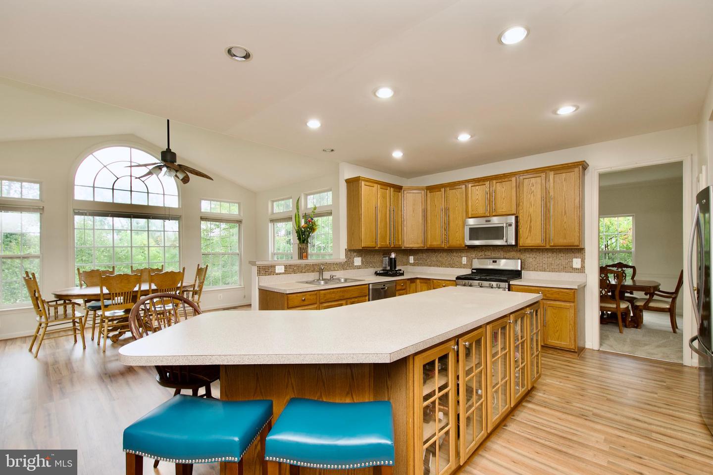 15417 BALD EAGLE LN, WOODBRIDGE, Virginia 22191, 5 Bedrooms Bedrooms, ,3 BathroomsBathrooms,Residential,For sale,15417 BALD EAGLE LN,VAPW2104392 MLS # VAPW2104392