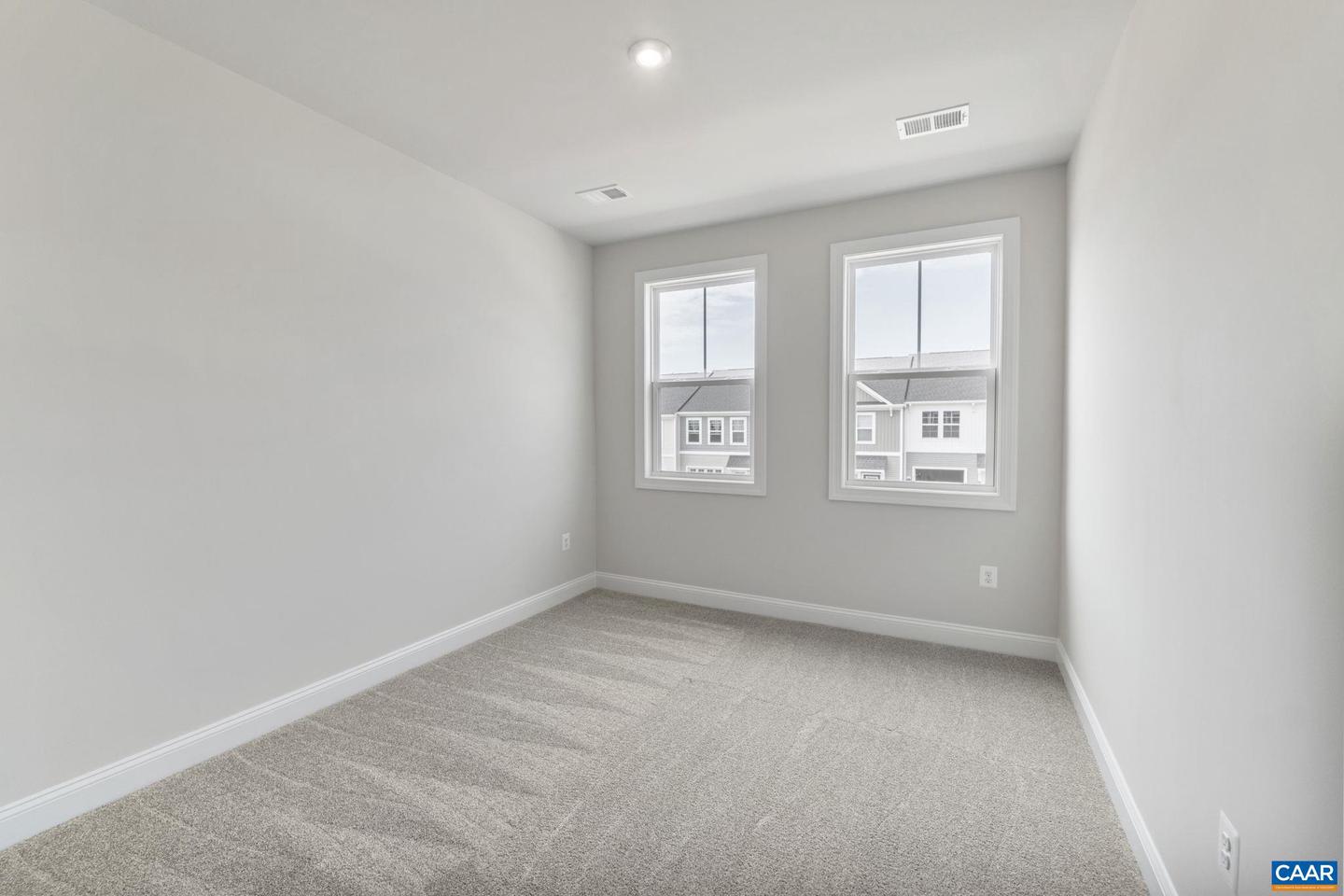 208 SUNBIRD LN, WAYNESBORO, Virginia 22980, 3 Bedrooms Bedrooms, ,2 BathroomsBathrooms,Residential,For sale,208 SUNBIRD LN,669164 MLS # 669164 208 SUNBIRD LN, WAYNESBORO, Virginia 22980, 3 Bedrooms Bedrooms, ,2 BathroomsBathrooms,Residential,For sale,208 SUNBIRD LN,669164 MLS # 669164