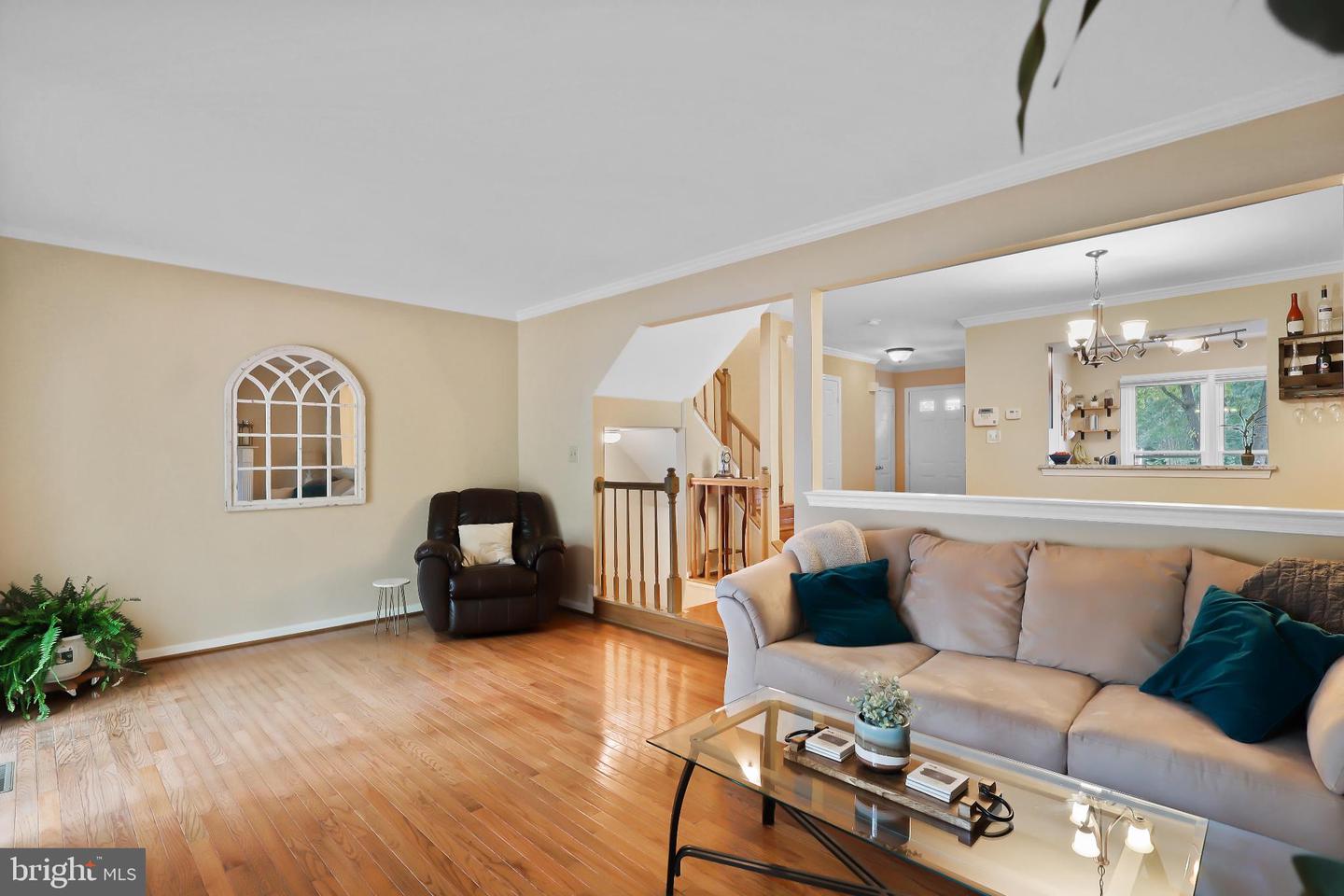 6036 ROCKTON CT, CENTREVILLE, Virginia 20121, 3 Bedrooms Bedrooms, 12 Rooms Rooms,2 BathroomsBathrooms,Residential,For sale,6036 ROCKTON CT,VAFX2268270 MLS # VAFX2268270