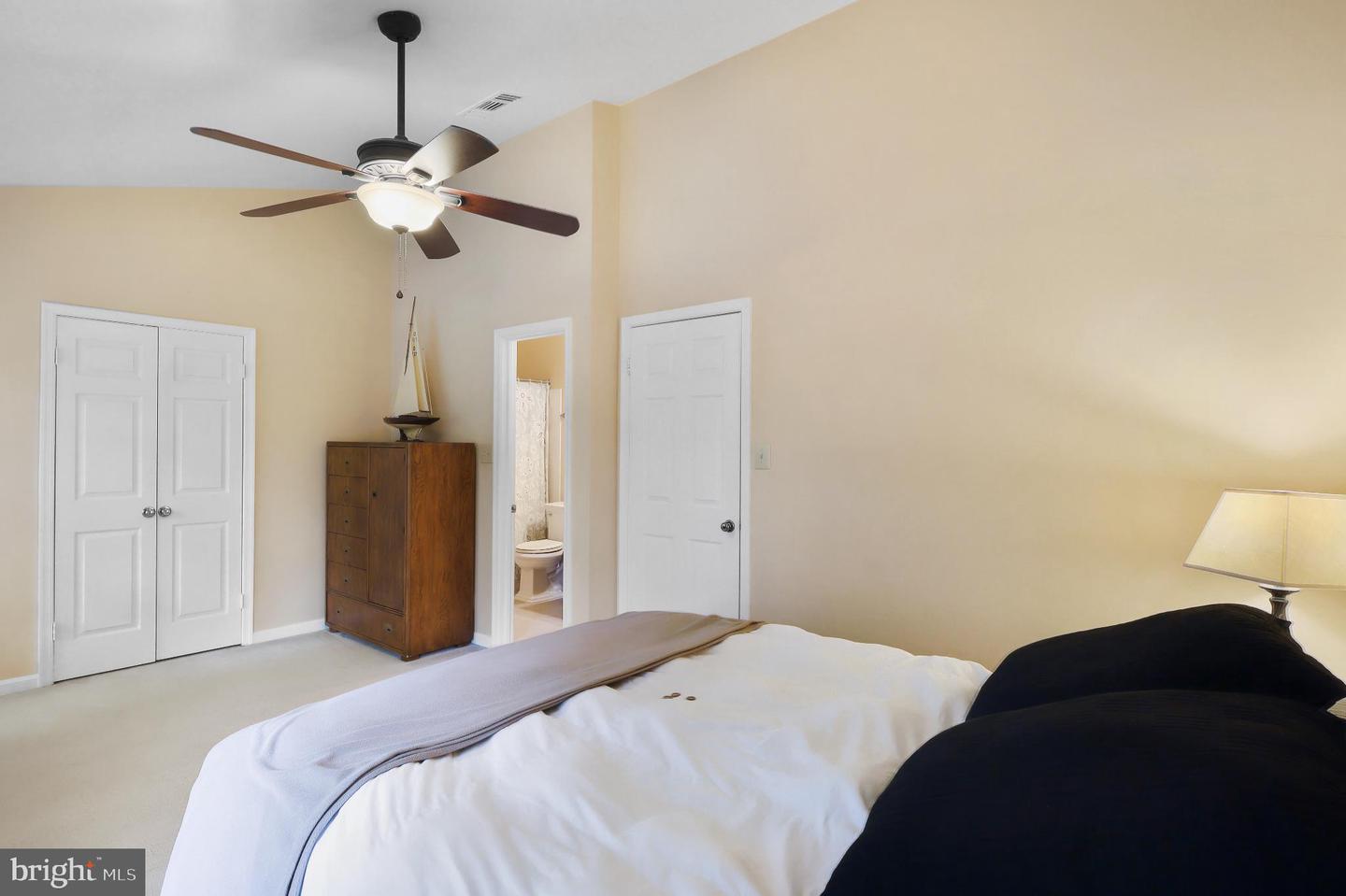 6036 ROCKTON CT, CENTREVILLE, Virginia 20121, 3 Bedrooms Bedrooms, 12 Rooms Rooms,2 BathroomsBathrooms,Residential,For sale,6036 ROCKTON CT,VAFX2268270 MLS # VAFX2268270