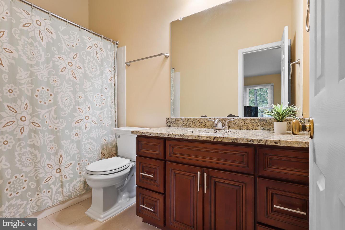 6036 ROCKTON CT, CENTREVILLE, Virginia 20121, 3 Bedrooms Bedrooms, 12 Rooms Rooms,2 BathroomsBathrooms,Residential,For sale,6036 ROCKTON CT,VAFX2268270 MLS # VAFX2268270