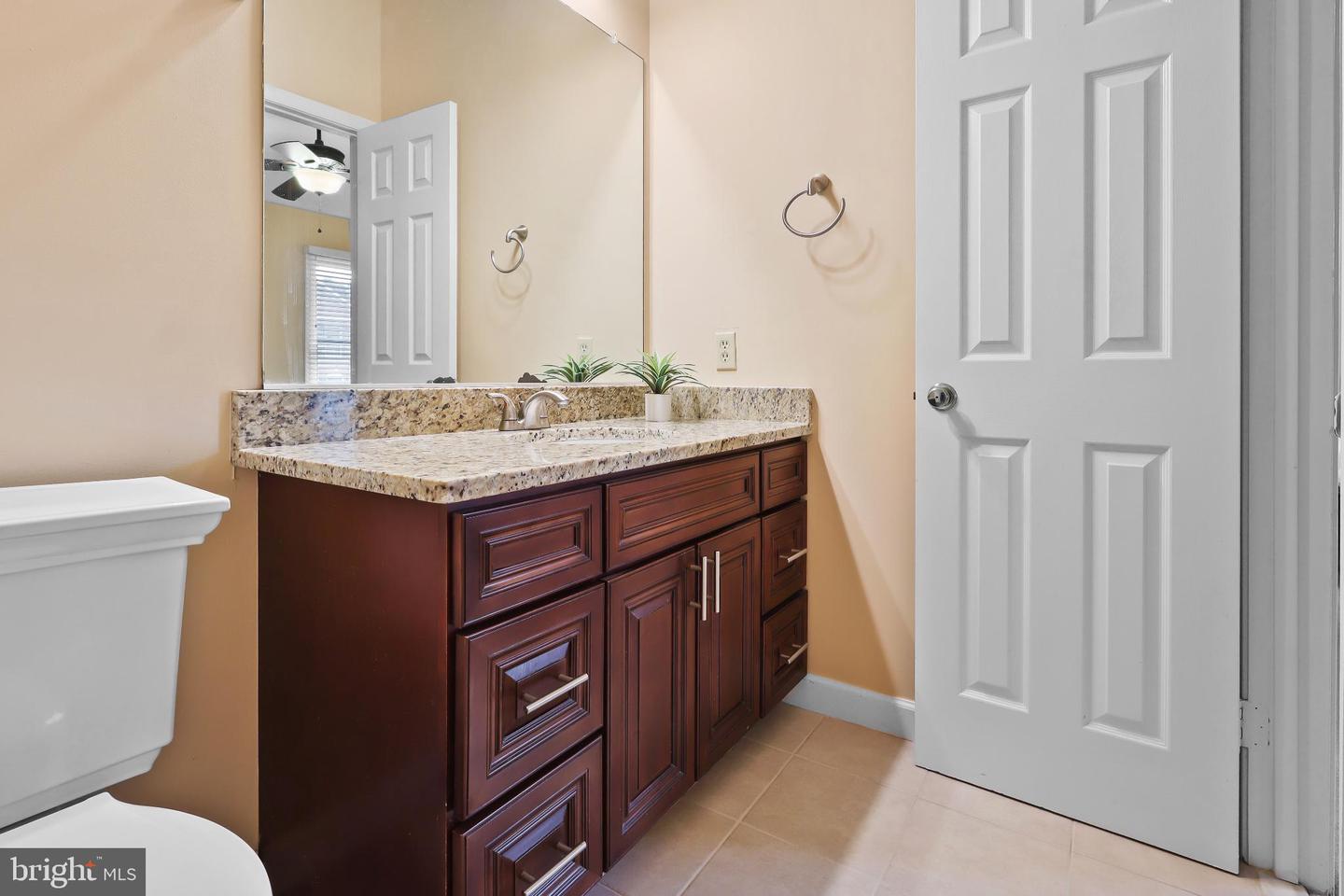 6036 ROCKTON CT, CENTREVILLE, Virginia 20121, 3 Bedrooms Bedrooms, 12 Rooms Rooms,2 BathroomsBathrooms,Residential,For sale,6036 ROCKTON CT,VAFX2268270 MLS # VAFX2268270