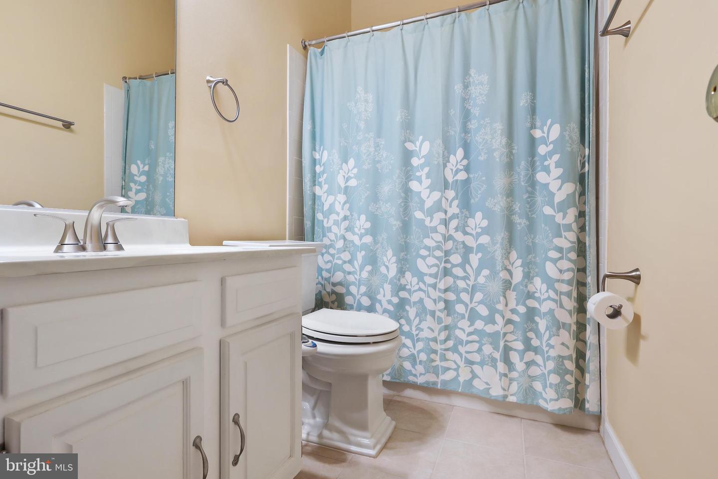 6036 ROCKTON CT, CENTREVILLE, Virginia 20121, 3 Bedrooms Bedrooms, 12 Rooms Rooms,2 BathroomsBathrooms,Residential,For sale,6036 ROCKTON CT,VAFX2268270 MLS # VAFX2268270