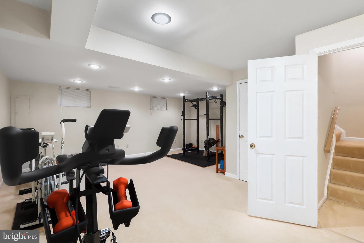 6036 ROCKTON CT, CENTREVILLE, Virginia 20121, 3 Bedrooms Bedrooms, 12 Rooms Rooms,2 BathroomsBathrooms,Residential,For sale,6036 ROCKTON CT,VAFX2268270 MLS # VAFX2268270
