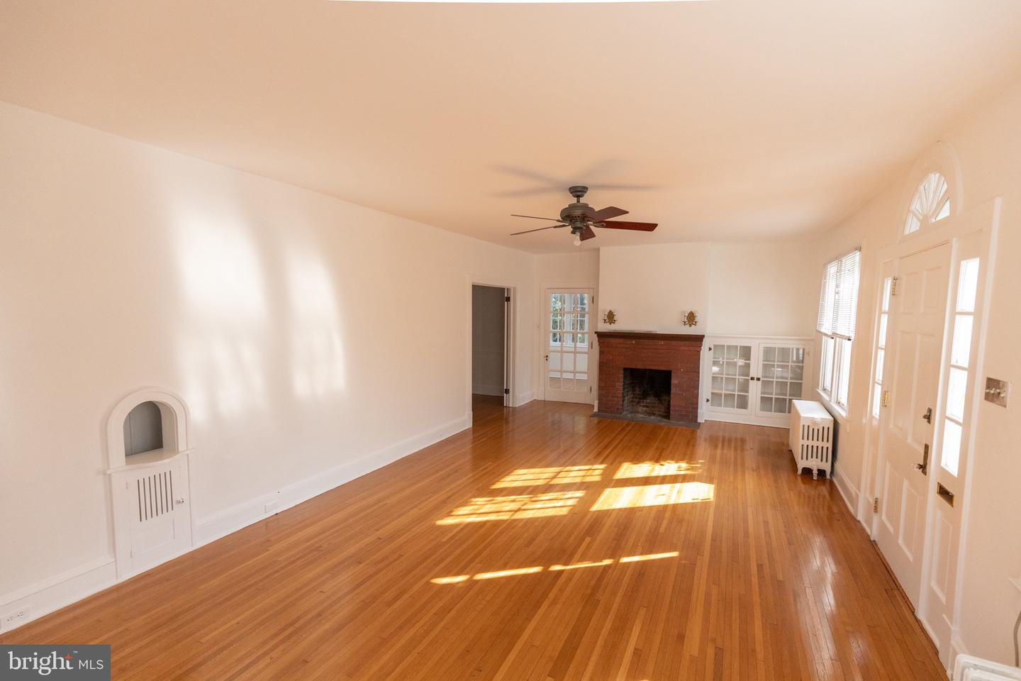 1400 VALLEY AVE, WINCHESTER, Virginia 22601, 6 Bedrooms Bedrooms, ,2 BathroomsBathrooms,Residential,For sale,1400 VALLEY AVE,VAWI2009108 MLS # VAWI2009108 1400 VALLEY AVE, WINCHESTER, Virginia 22601, 6 Bedrooms Bedrooms, ,2 BathroomsBathrooms,Residential,For sale,1400 VALLEY AVE,VAWI2009108 MLS # VAWI2009108